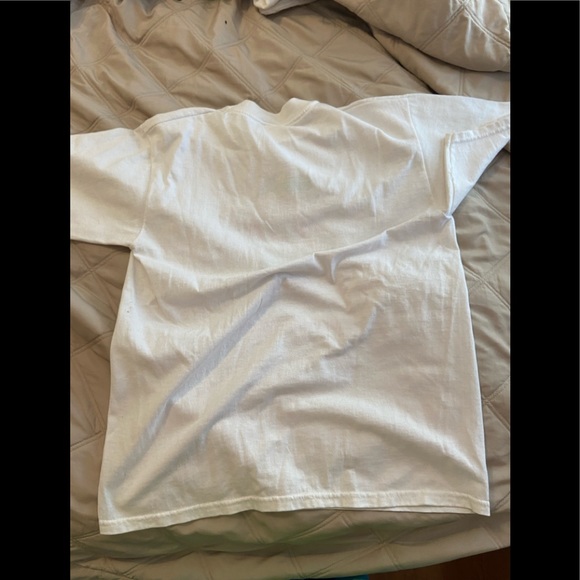 Brand new adorable kid’s t-shirt!  Never worn.  Outstanding condition. - Picture 2 of 4